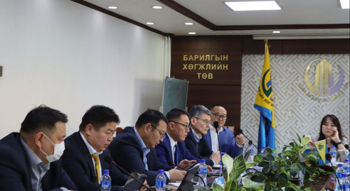 БАРИЛГЫН ХӨГЖЛИЙН ТӨВИЙН ЭЭЛЖИТ ШУУРХАЙ ХУРАЛ БОЛЛОО